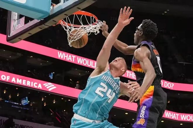 们忧心忡忡 们忧心忡忡