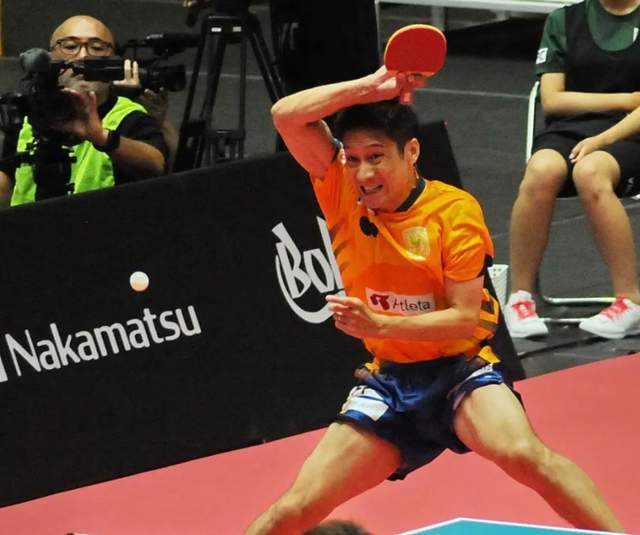 讨论比赛中 讨论比赛中