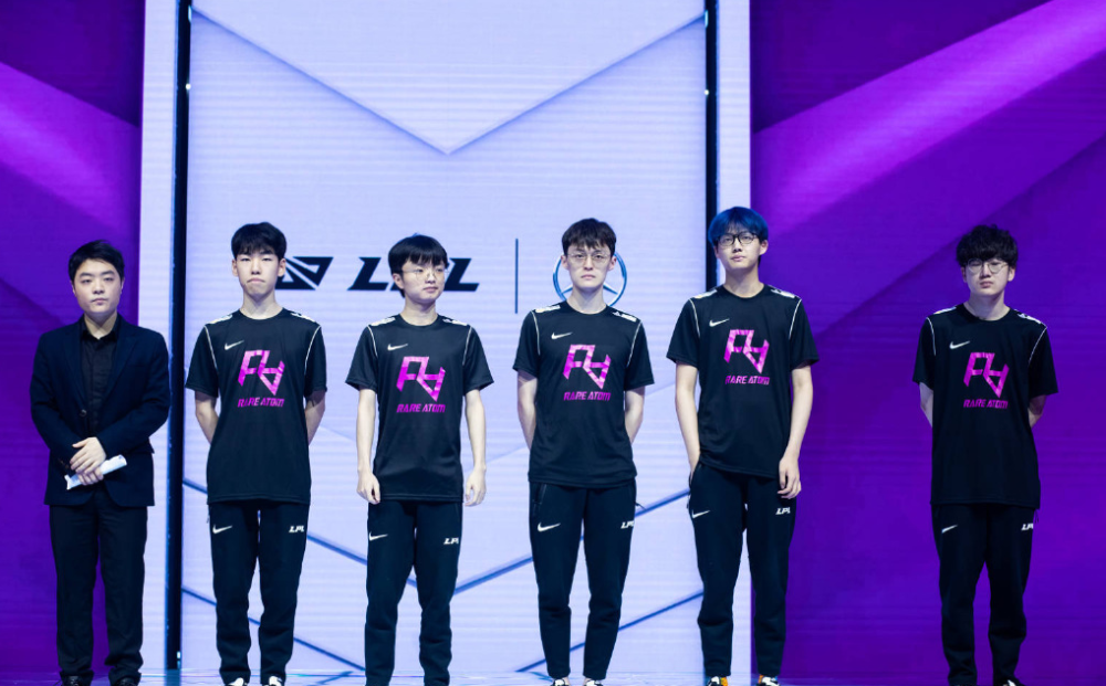 利亚法庭的 利亚法庭的