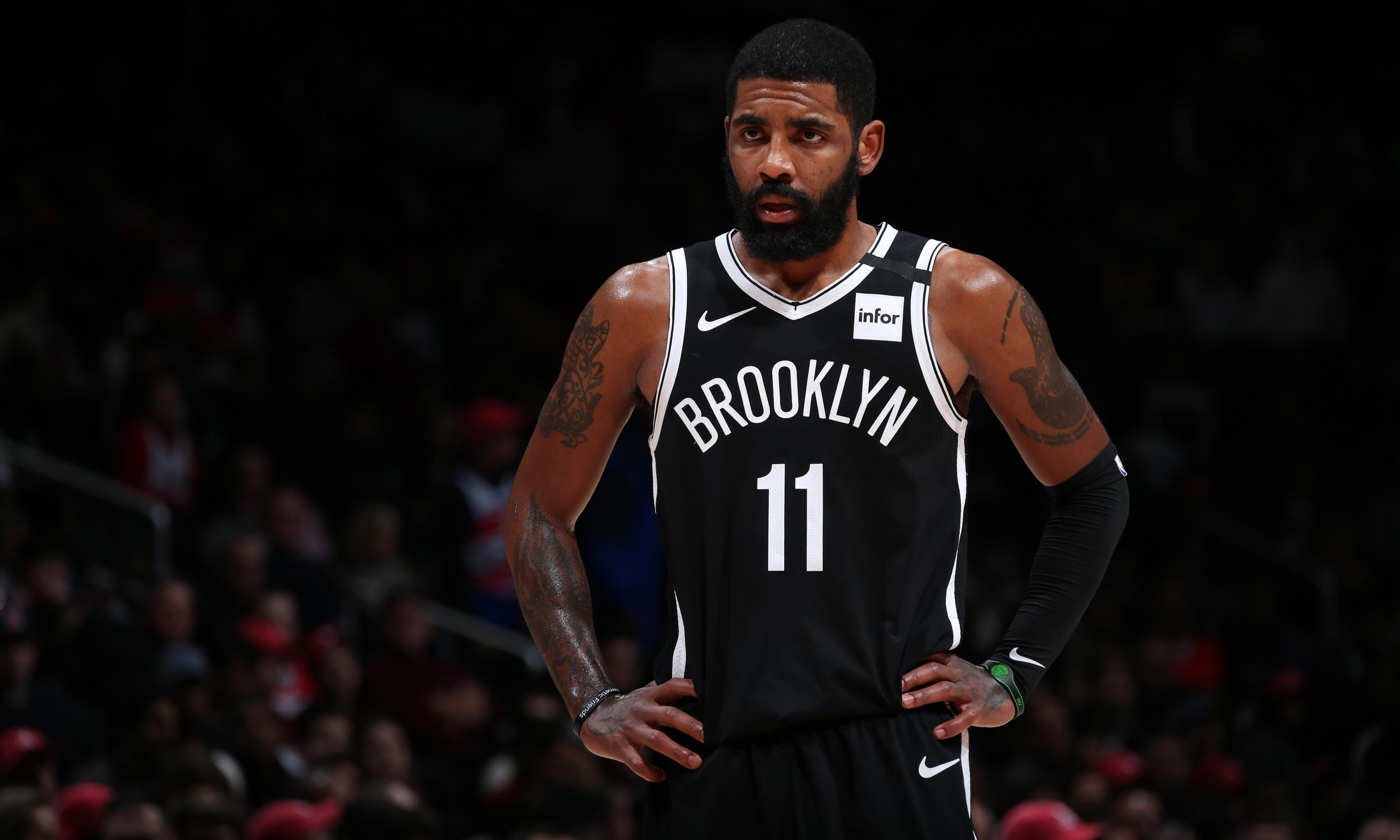 然在攻防两 然在攻防两