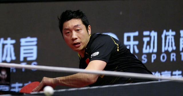 球队中立足 球队中立足