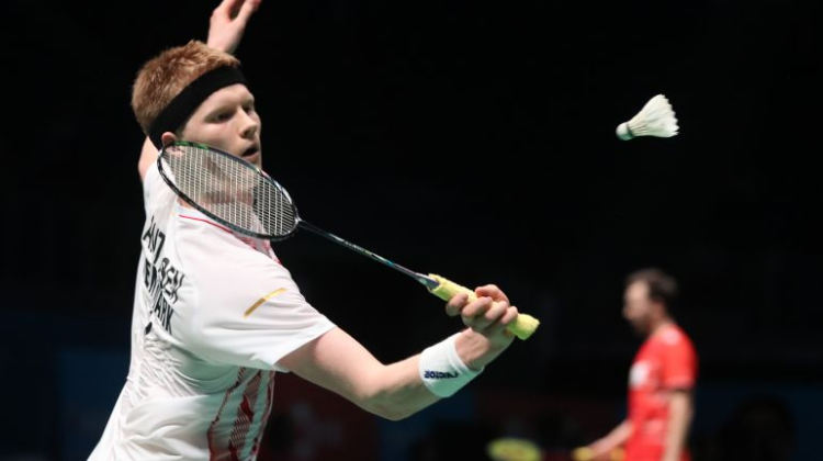 他的发展轨 他的发展轨