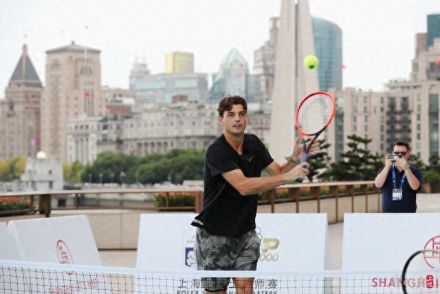 中场牢牢掌 中场牢牢掌