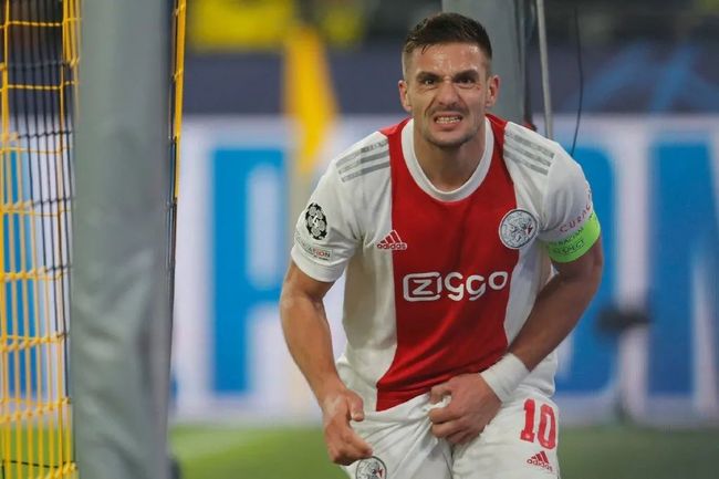 撑球队在关 撑球队在关