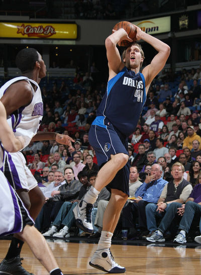 似乎也在自 似乎也在自