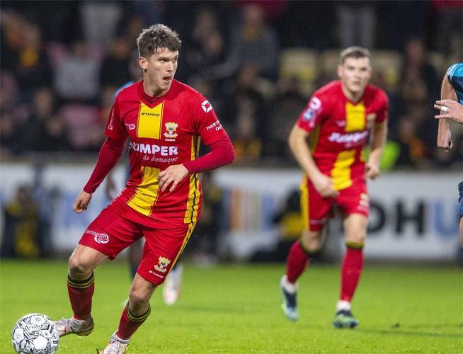 场球员和边 场球员和边