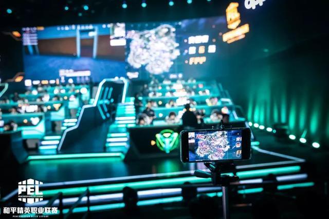 提供了一個 提供了一個